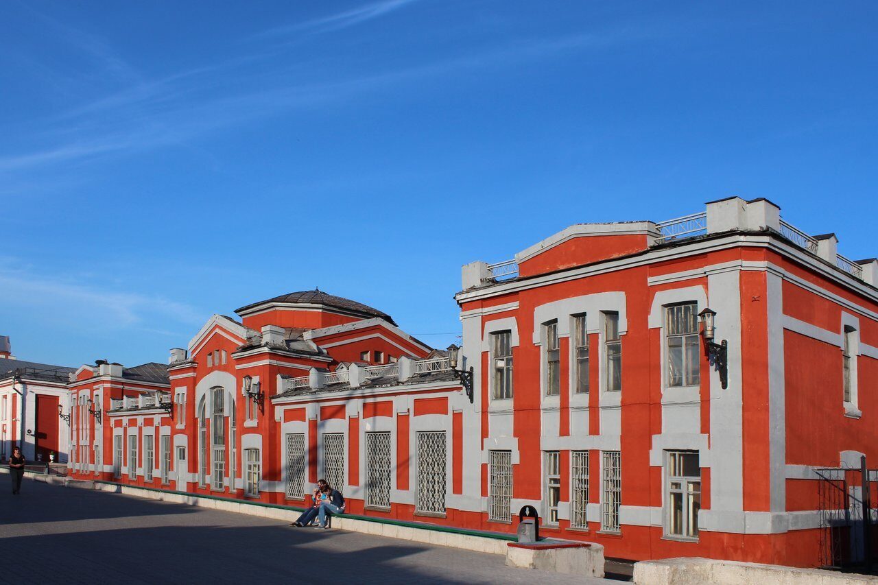 Жд барнаул сайт. Старый вокзал Барнаул. ЖД вокзал вокзал Барнаул. Здание вокзала Барнаул. Барнаул старый город вокзал.